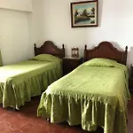 Olinda's Homestay *